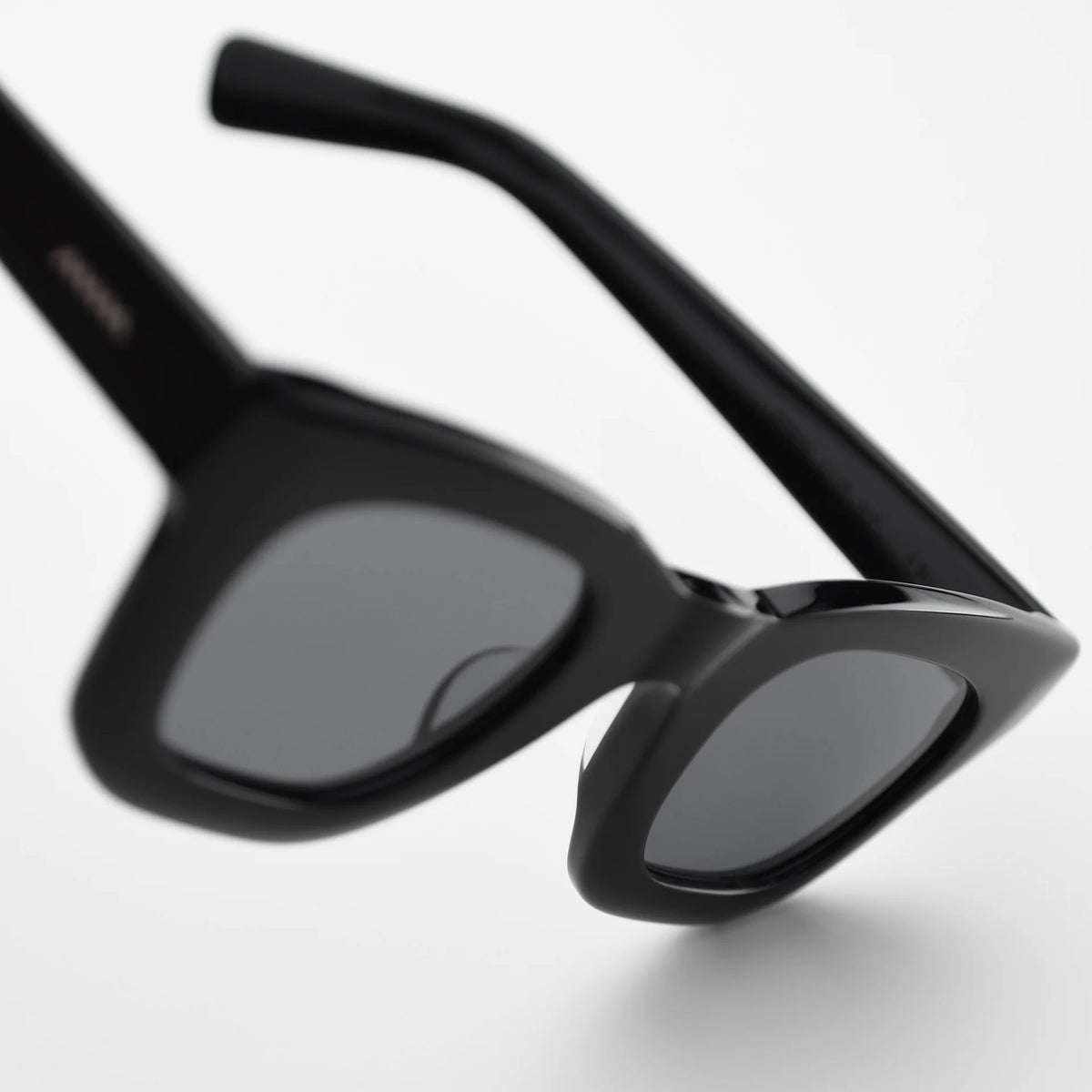 Brain Dead Elia / FRAMED EWE – FRAMED EWE Optical Brain Dead Elia / FRAMED EWE – FRAMED EWE Optical
