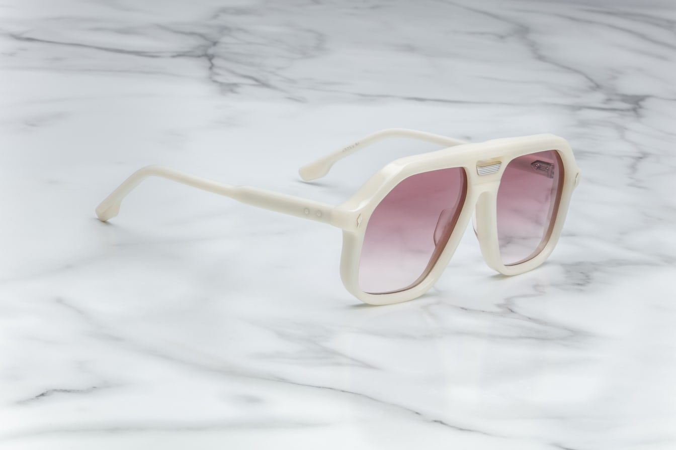 JACQUES MARIE MAGE CASIUS LOTUS SIDE