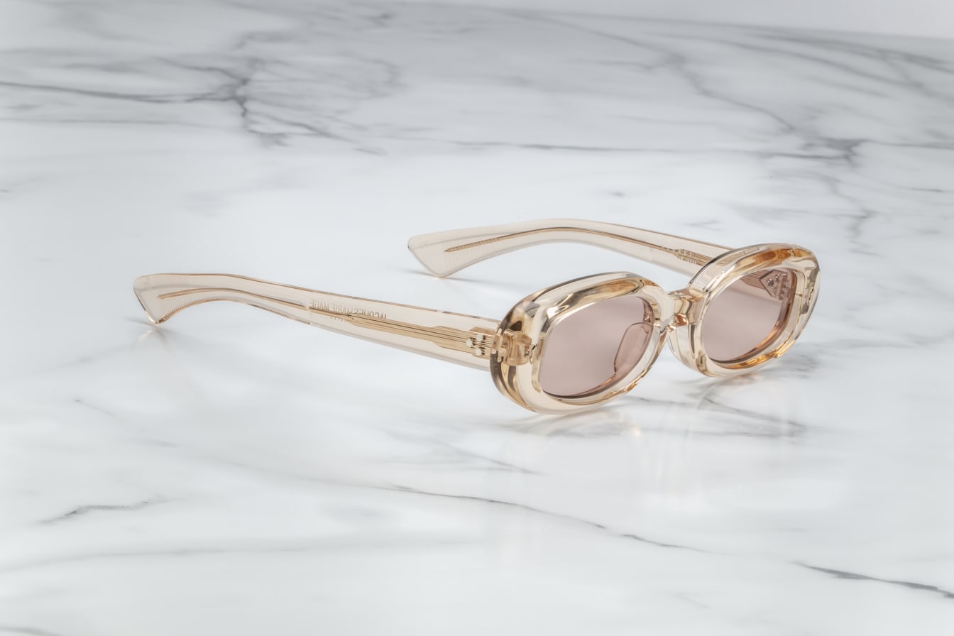 JMM BESSET PEARL SIDE