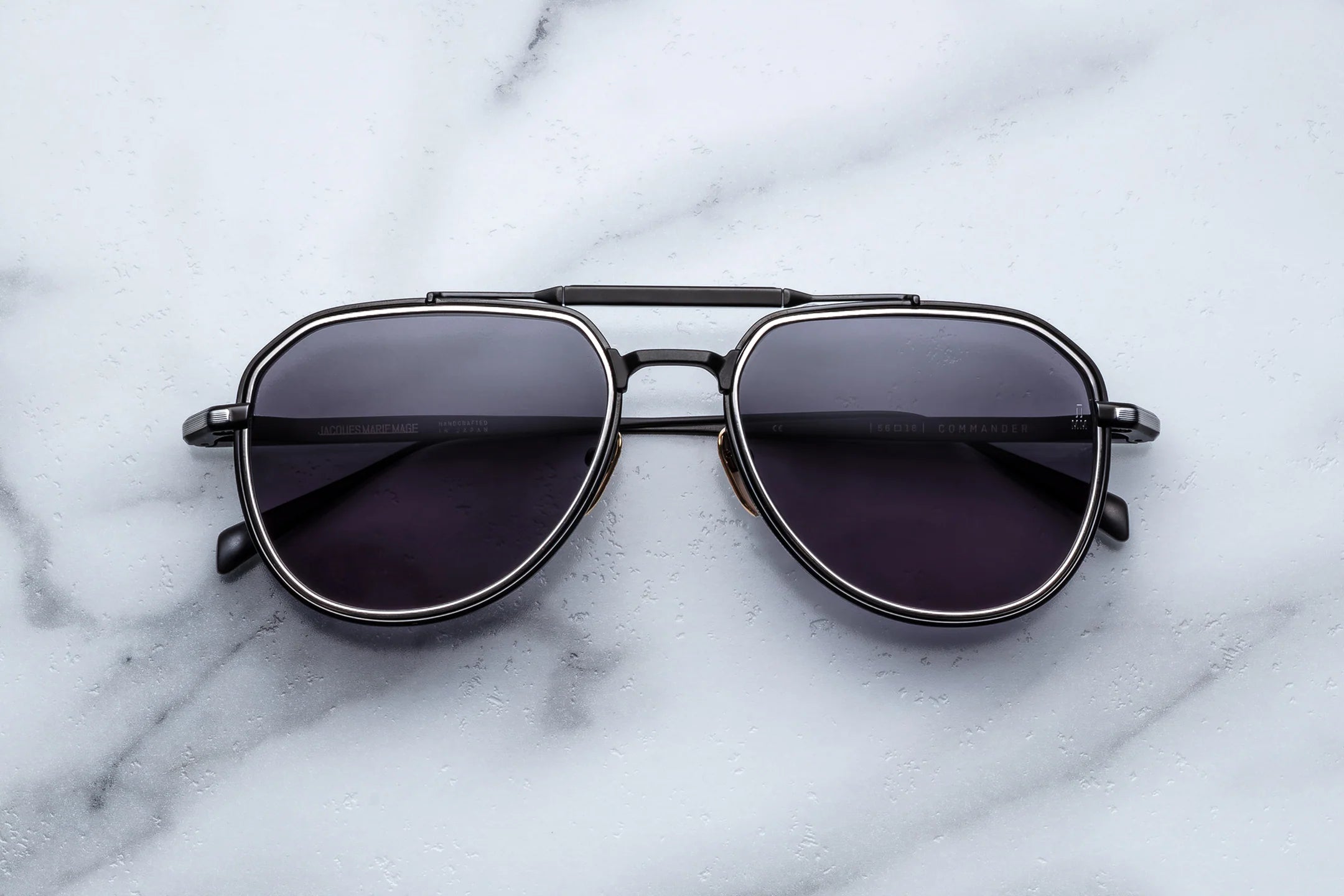 JMM COMMANDER CORBEAU FRONT