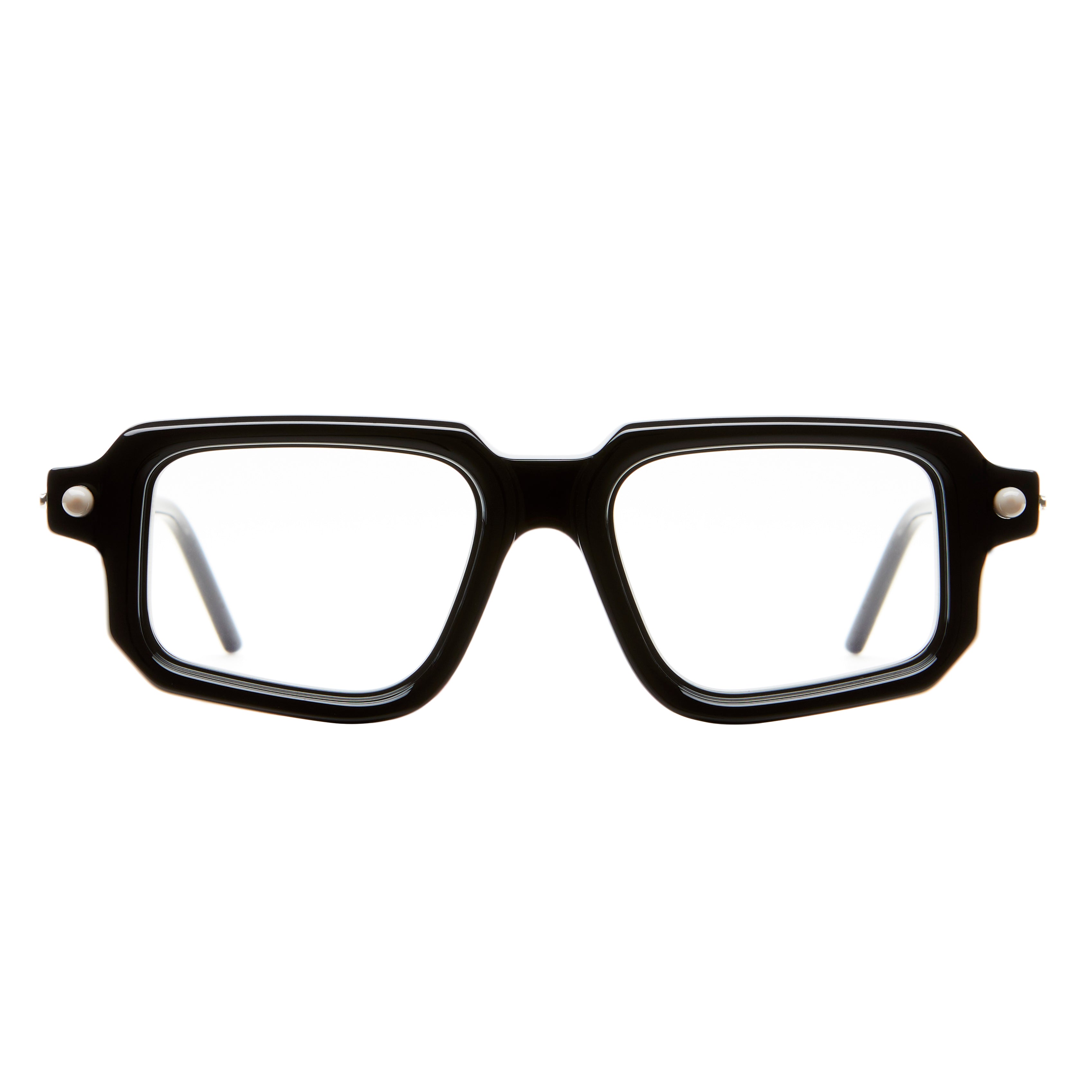 Kuboraum P23 / FRAMED EWE – FRAMED EWE Optical