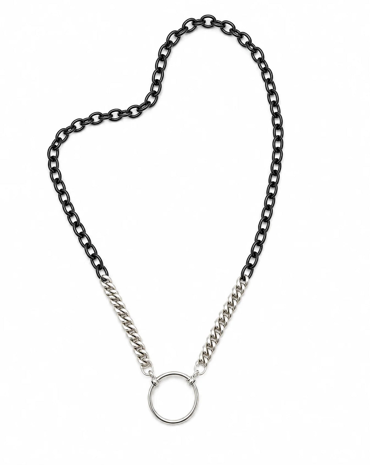 A La Loop Tonne Duet glasses necklace featuring a silver-tone ring suspended from a chain that transitions from metallic silver-tone links to black Italian acetate links.