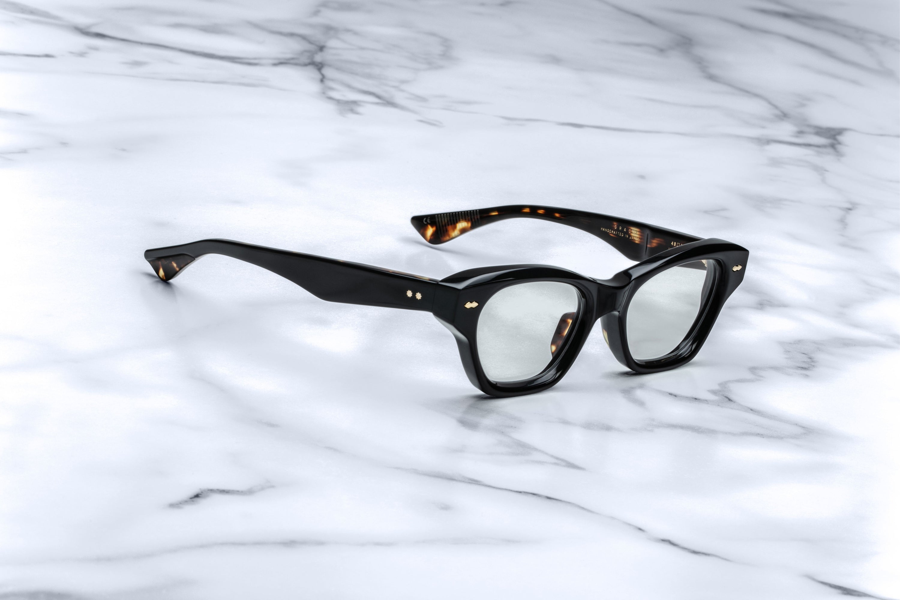 JMM GRACE NOIR RX SIDE