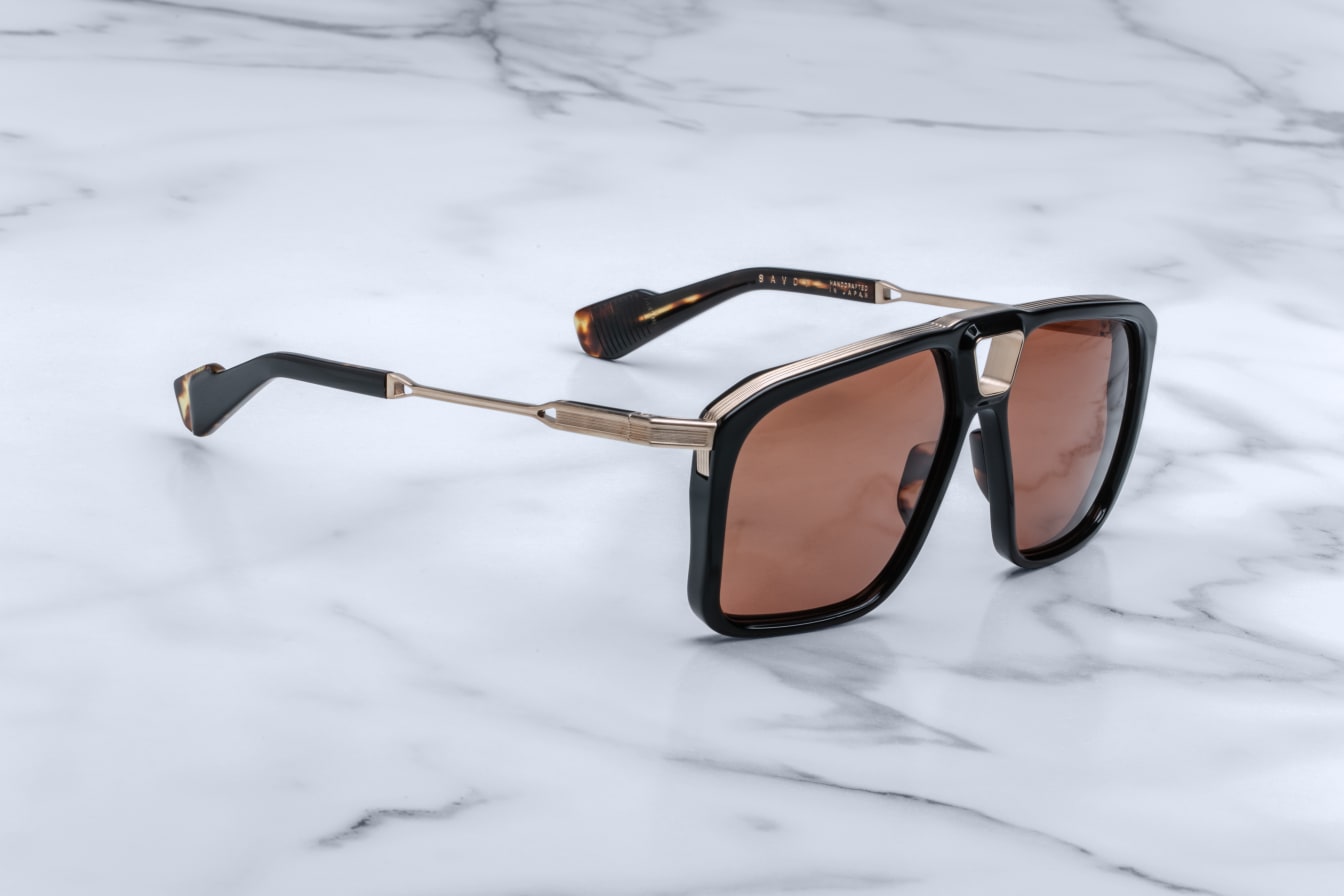 Jacques Marie Mage Savoy Noir Side